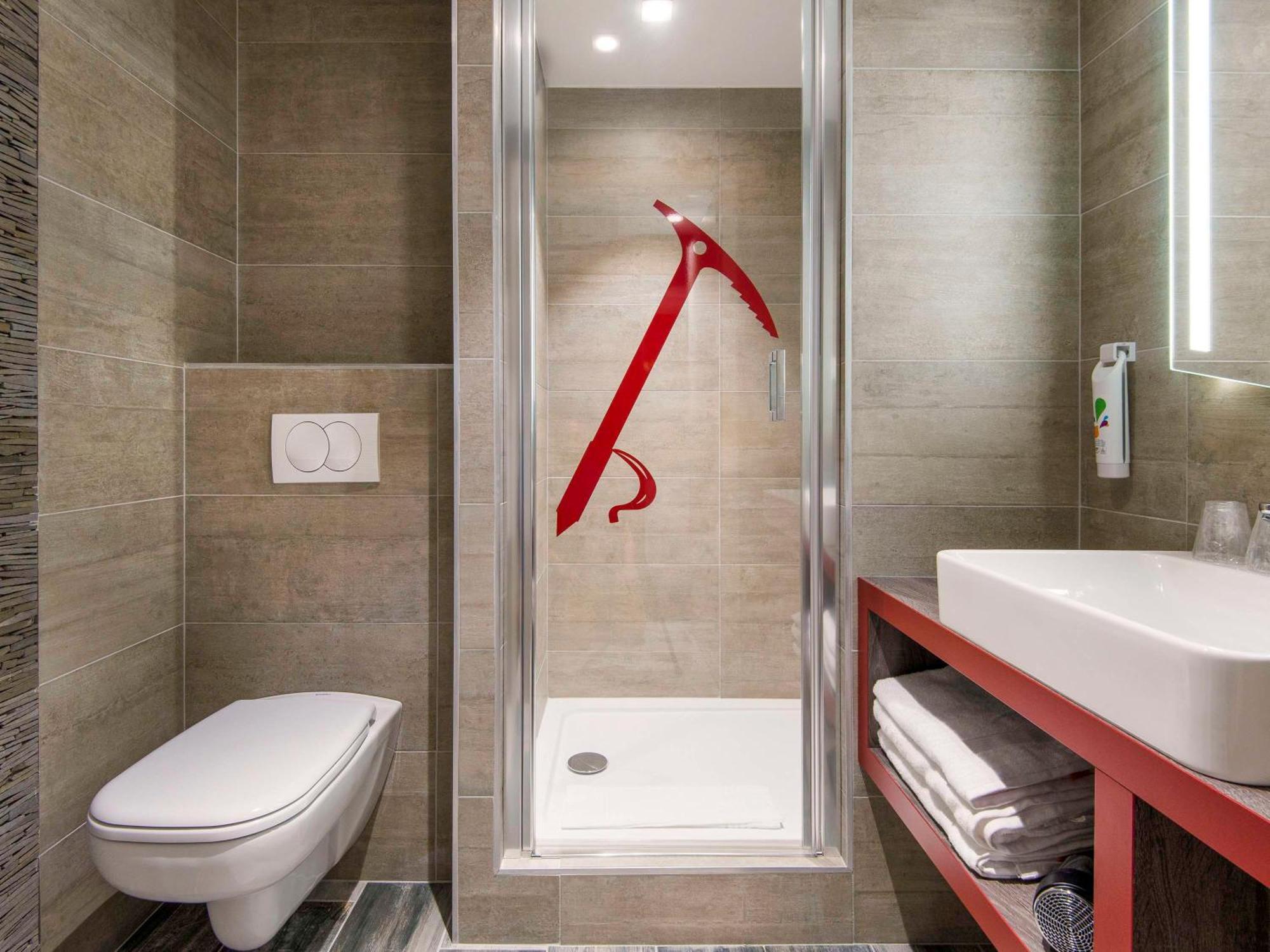 Ibis Styles Sallanches Pays Du Mont-Blanc Exteriör bild