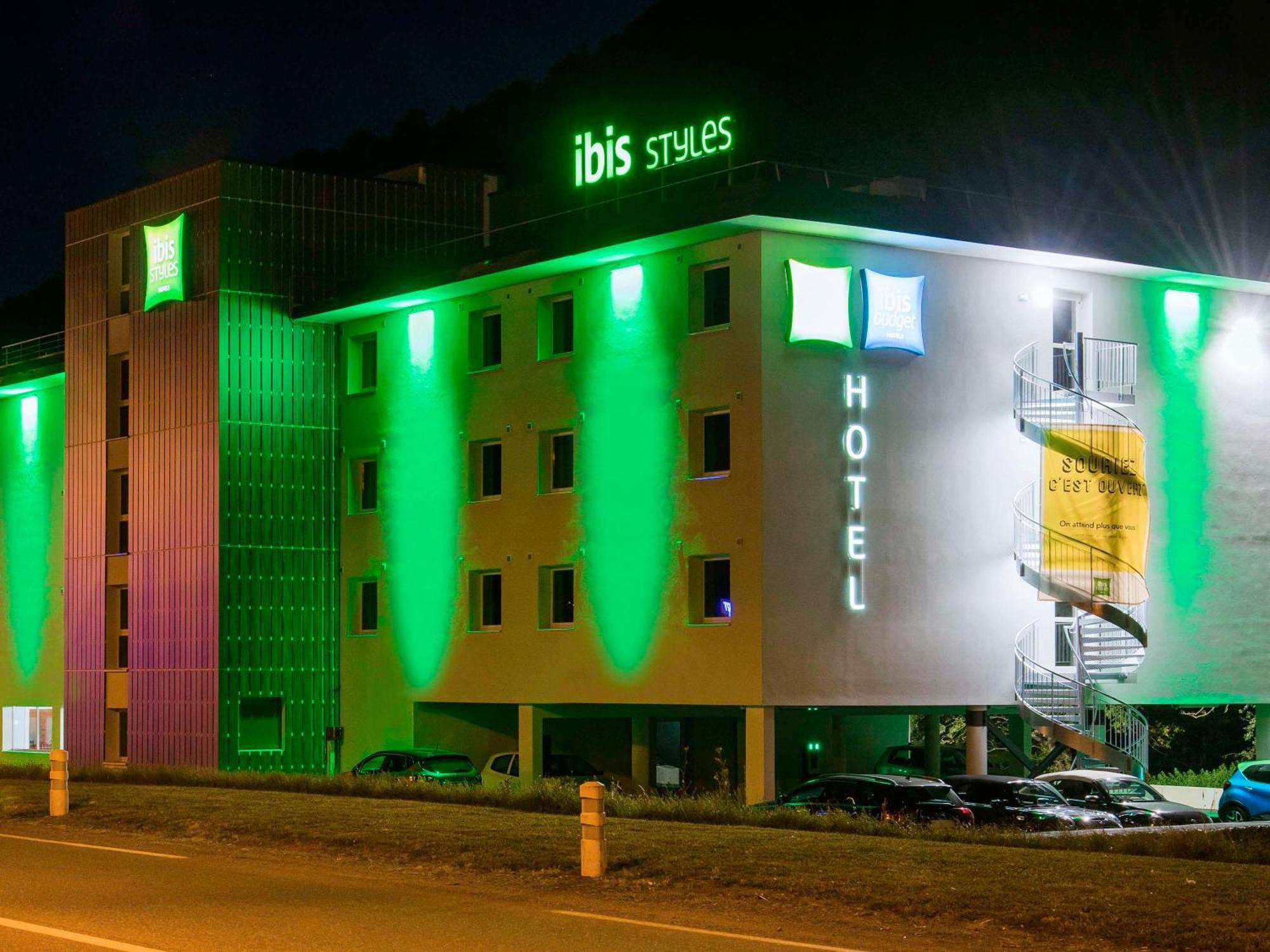 Ibis Styles Sallanches Pays Du Mont-Blanc Exteriör bild